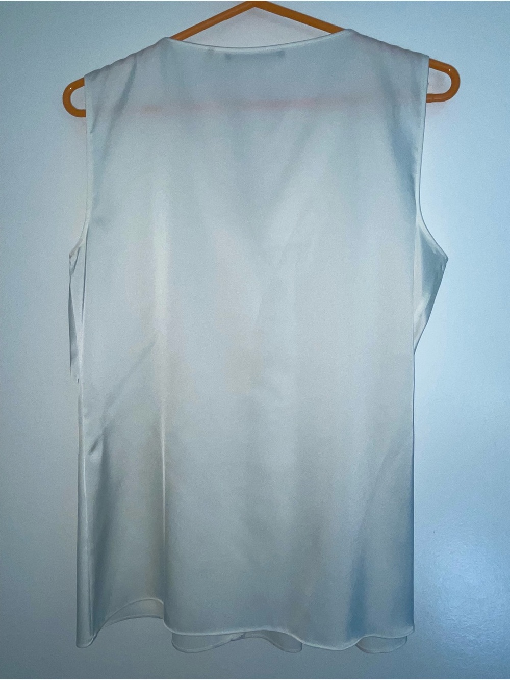 Tahari White Satin Blouse S - Picture 3 of 8